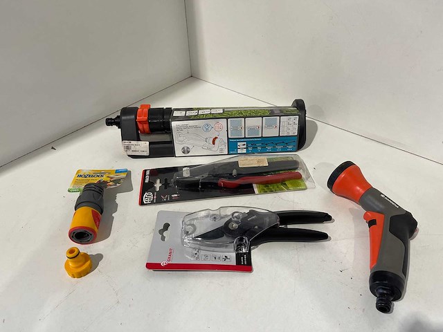 Set tuingereedschappen - afbeelding 1 van  1