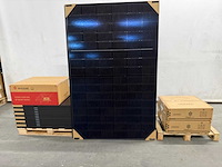 Set van 12 full black zonnepanelen (455 wp) - hybride omvormer - 4,8 kwh batterij - afbeelding 8 van  14