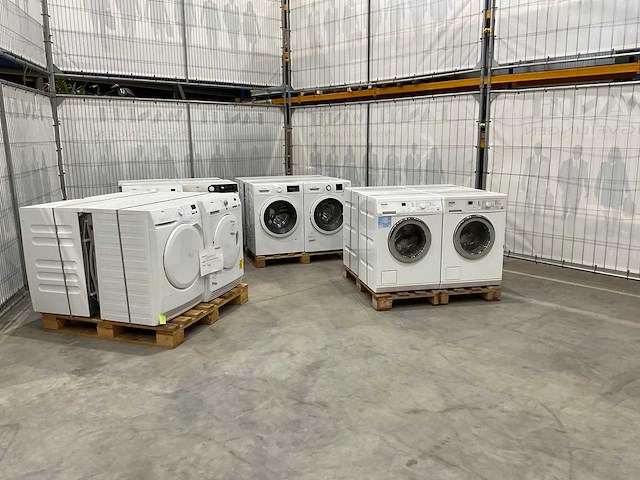 Set van 16 wasmachines en wasdrogers - gereviseerd b - afbeelding 13 van  21
