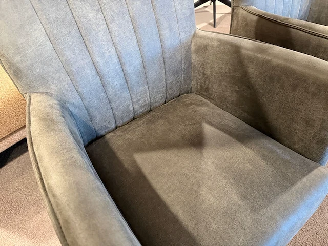 Set van 2 eetkamerstoelen, zwart onderstel olive groen - afbeelding 6 van  11