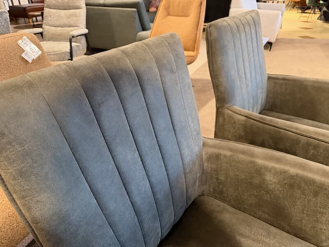 Set van 2 eetkamerstoelen, zwart onderstel olive groen - afbeelding 8 van  11