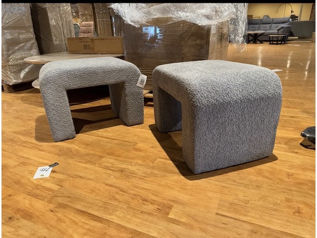 Set van 2 hockers. grijs stof - afbeelding 1 van  2