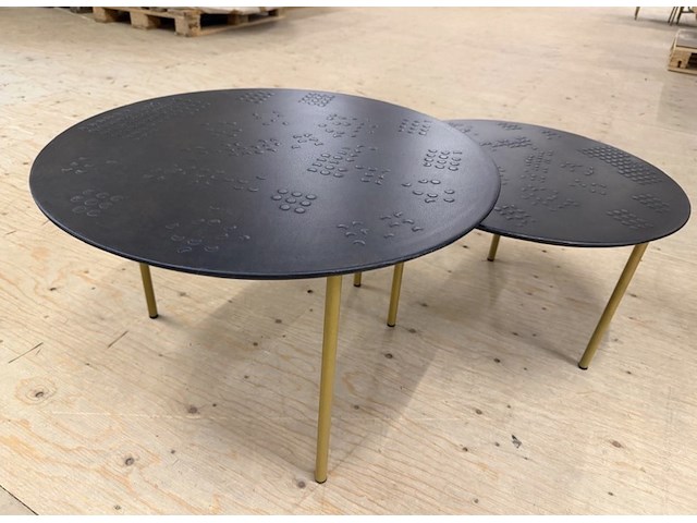 Set van 2 salontafels, bruin, goudkleurige poten - afbeelding 1 van  1