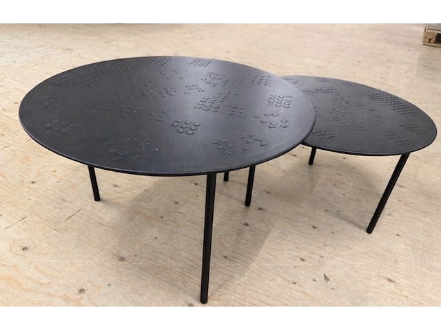 Set van 2 salontafels, bruin, zwarte poten - afbeelding 1 van  1