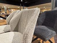 Set van 4 eetkamerstoelen, naturel/grijs boucléstof, zwarte poten - afbeelding 4 van  5