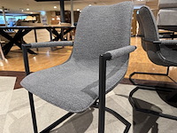 Set van 6 eetkamerstoelen, grijs bouclé stof, zwart onderstel - afbeelding 3 van  4