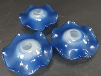 Set van drie vintage esvetro s.a. kandelaars gemaakt van blauw matglas - afbeelding 5 van  5