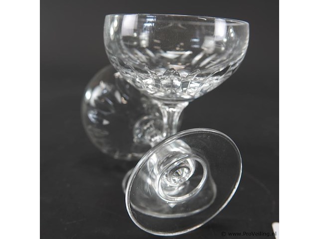 Set vintage geslepen kristallen champagnecoupes - afbeelding 5 van  5