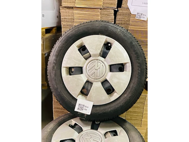Set winterbanden, dunlop, 165/7or14, volkswagen up - afbeelding 2 van  8