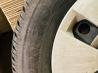 Set winterbanden, dunlop, 165/7or14, volkswagen up - afbeelding 4 van  8