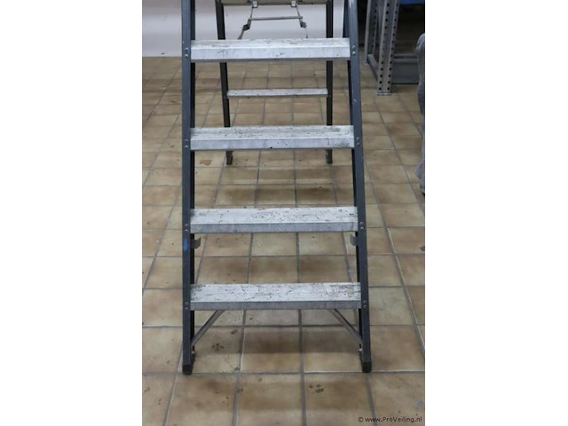 Seton dubbelzijdige trapladder - afbeelding 2 van  5
