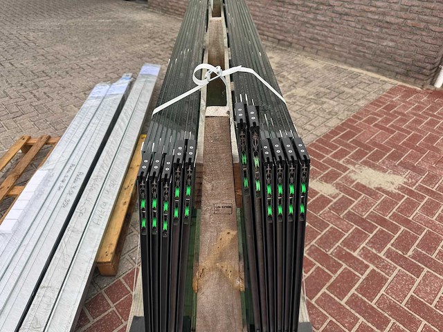 Sets glaspanelen - 90, 94 & 102 cm x 240cm helder glas (3x3) & (3x4) - afbeelding 5 van  6