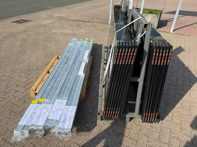 Sets glaspanelen - 90 cm x 230 cm getint glas (8x3) - afbeelding 4 van  10