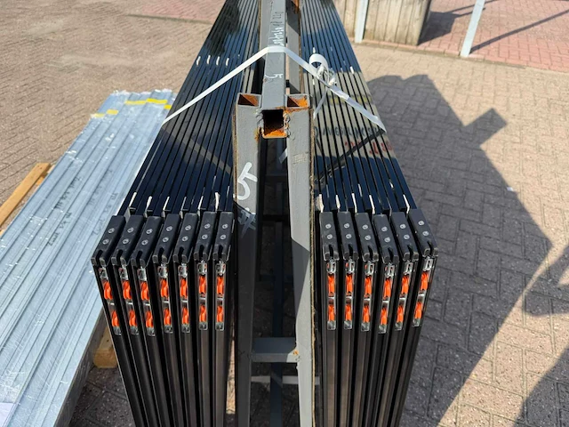 Sets glaspanelen - 90 cm x 230 cm getint glas (8x3) - afbeelding 6 van  10