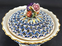 Sèvres-porselein ajour gevormde porseleinen dekselschaal - afbeelding 3 van  5