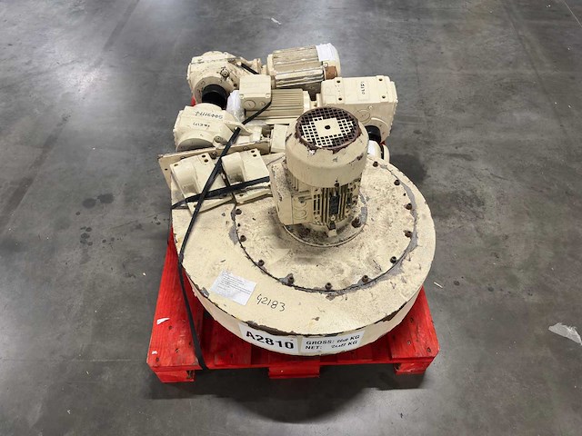 Sew - elektromotoren / reductoren / tandwielreductoren (4x) - afbeelding 1 van  8