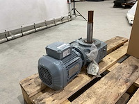Sew - sa67dre90m4 - elektromotor - afbeelding 1 van  5