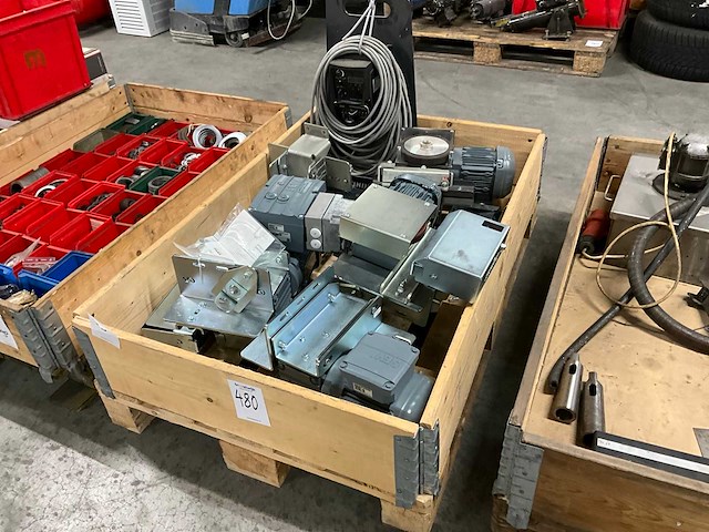 Sew diverse elektro motoren (5x) - afbeelding 1 van  4