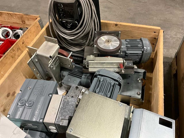 Sew diverse elektro motoren (5x) - afbeelding 3 van  4