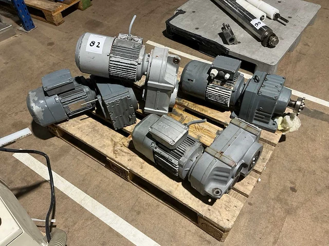 Sew elektromotor (4x) - afbeelding 1 van  11