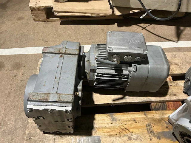 Sew elektromotor (4x) - afbeelding 8 van  11