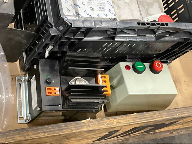 Sew elektromotor en divers installatiemateriaal - afbeelding 2 van  11