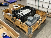 Sew elektromotor en divers installatiemateriaal - afbeelding 1 van  11