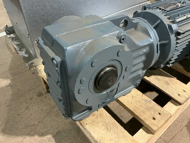 Sew elektromotor en frequentieregelaar - afbeelding 6 van  10