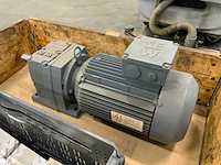 Sew elektromotor en installatiemateriaal - afbeelding 1 van  3