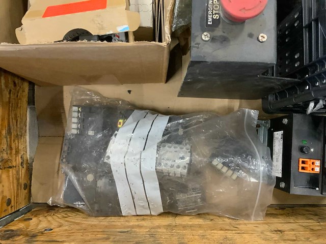 Sew elektromotor en installatiemateriaal - afbeelding 3 van  3