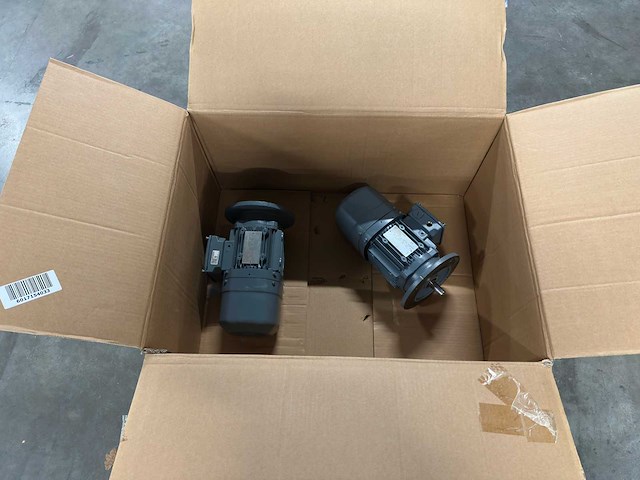 Sew-eurodrive - elektromotor (2x) - afbeelding 1 van  5