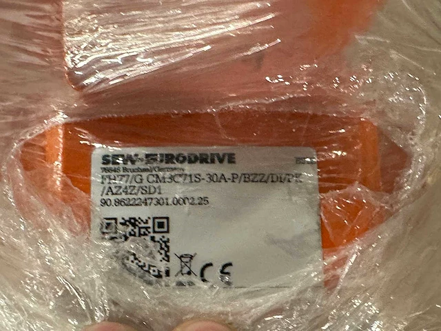 Sew-eurodrive - fh77/g cm3c71s-30a-p/bzz/di/pk/az4z/sd1 - servomotor 1x - afbeelding 4 van  4