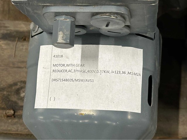 Sew-eurodrive - partij elektromotoren & tandwielkasten / reductoren - afbeelding 8 van  9