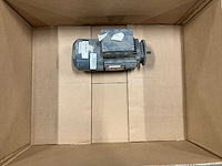 Sew-eurodrive - r37 dt80k4bmg - elektromotor 1x - afbeelding 2 van  3