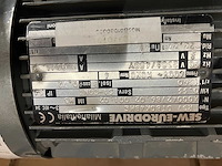 Sew-eurodrive - r37 dt80k4bmg - elektromotor 1x - afbeelding 3 van  3