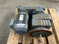 Sew-eurodrive - rf77 vu11/h drn90l4 - 2x variabele gearmotor 1,5 kw - afbeelding 4 van  8