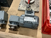 Sew-eurodrive elektromotor en divers (2x) - afbeelding 3 van  8