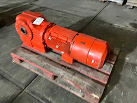 Sew eurodrive elektromotor met vertragingskast - afbeelding 3 van  7