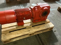 Sew eurodrive elektromotor met vertragingskast - afbeelding 4 van  8