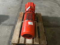 Sew eurodrive elektromotor met vertragingskast - afbeelding 3 van  6