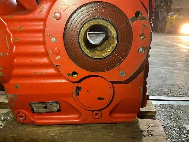 Sew eurodrive elektromotor met vertragingskast - afbeelding 5 van  7