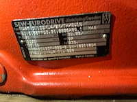 Sew eurodrive elektromotor met vertragingskast - afbeelding 6 van  7