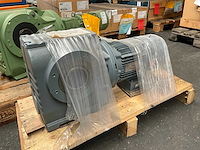Sew eurodrive elektromotor + reductorkast - afbeelding 1 van  4