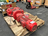 Sew eurodrive elektromotor + reductorkast - afbeelding 1 van  4