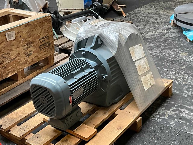 Sew eurodrive elektromotor + reductorkast - afbeelding 4 van  4