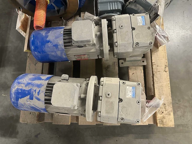 Sew eurodrive, hydro-mec - partij diverse elektromotoren - afbeelding 4 van  7