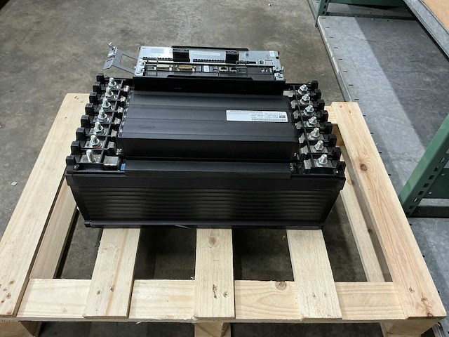 Sew eurodrive mdx61b-0370-503-4-0t 51,1kva frequentieregelaar - afbeelding 6 van  10