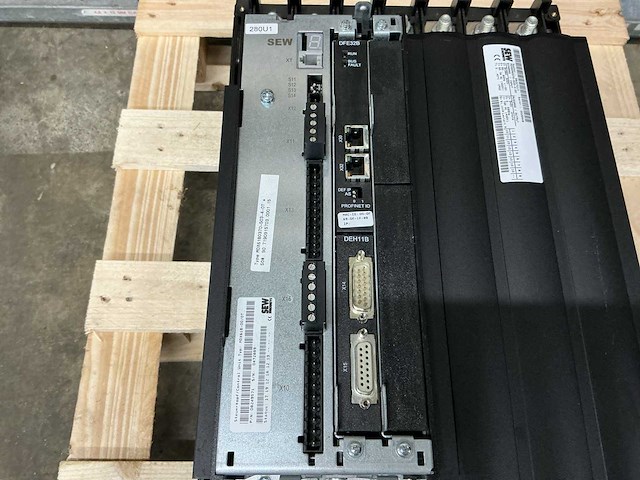 Sew eurodrive mdx61b-0370-503-4-0t 51,1kva frequentieregelaar - afbeelding 7 van  10