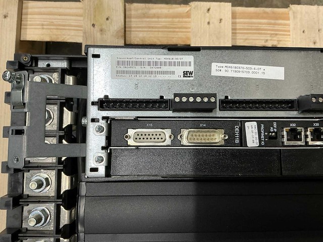 Sew eurodrive mdx61b-0370-503-4-0t 51,1kva frequentieregelaar - afbeelding 8 van  10