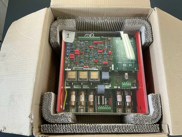 Sew-eurodrive moviret 328 dc-omkeerregelaar – 28 a – 380/415 v – werkend - afbeelding 3 van  6